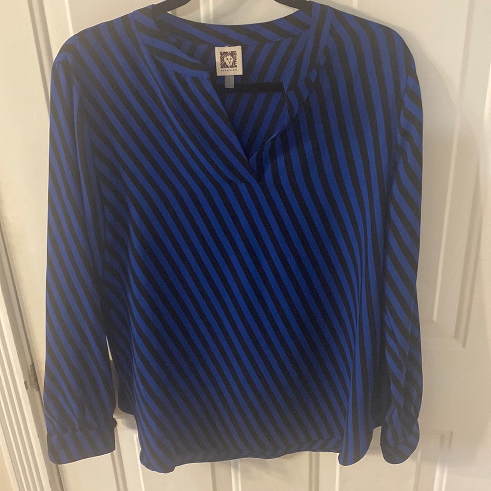 long sleeve blue black striped blouse